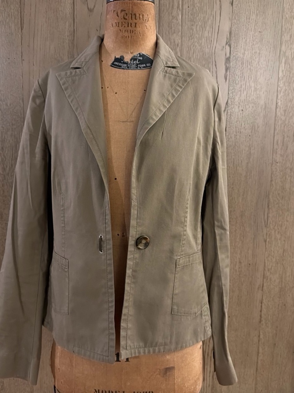 Banana Republic Women’s Tailored Olive Green Single-Button Jacket in